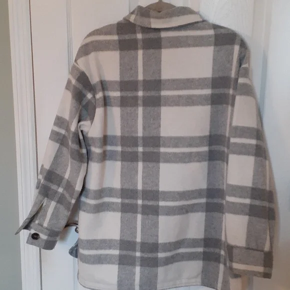 Ashley by 26 International Alternative Wool Blend Sz M Grey and White Shacket - Picture 4 of 8